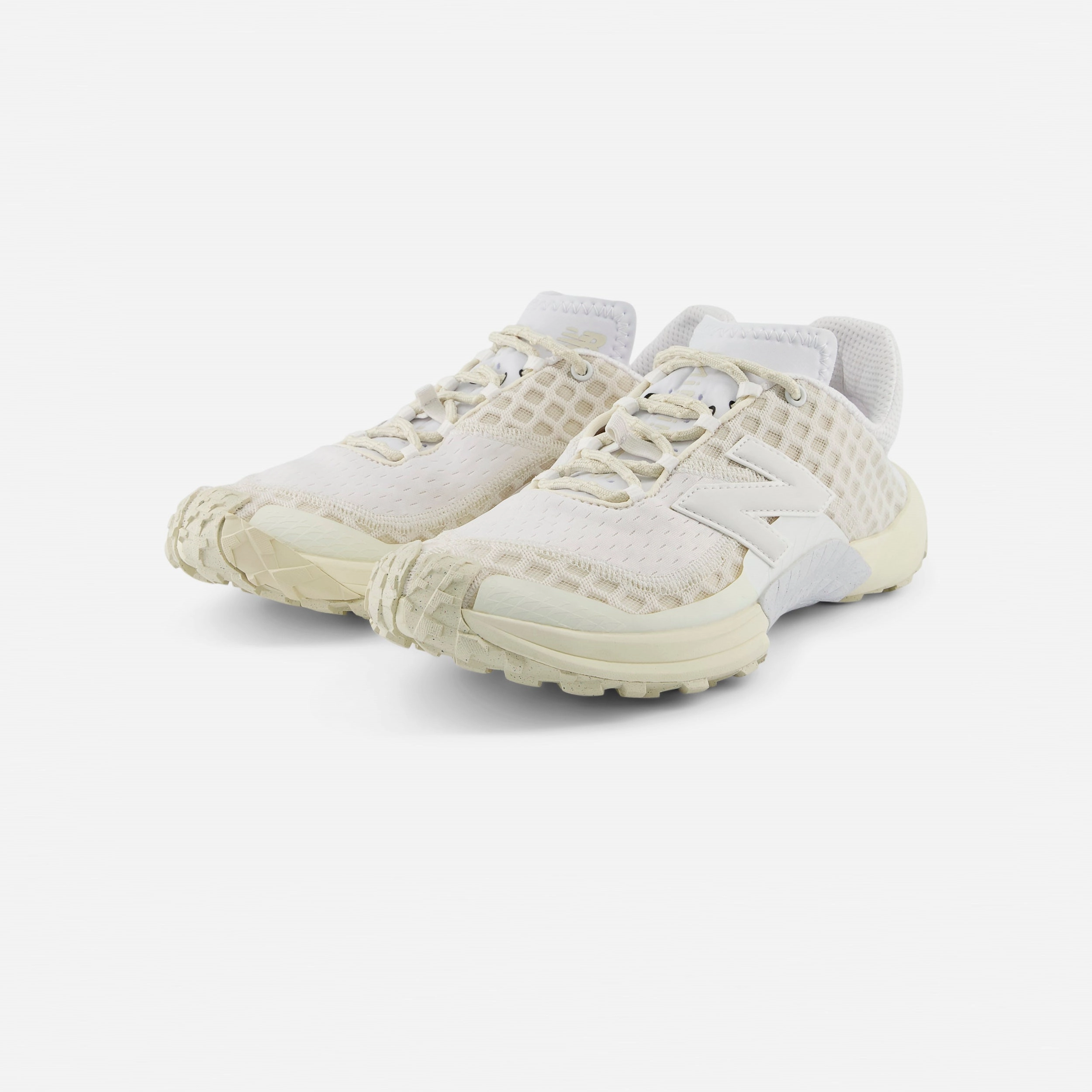 Minimus M10 Reinforced Lace Holes