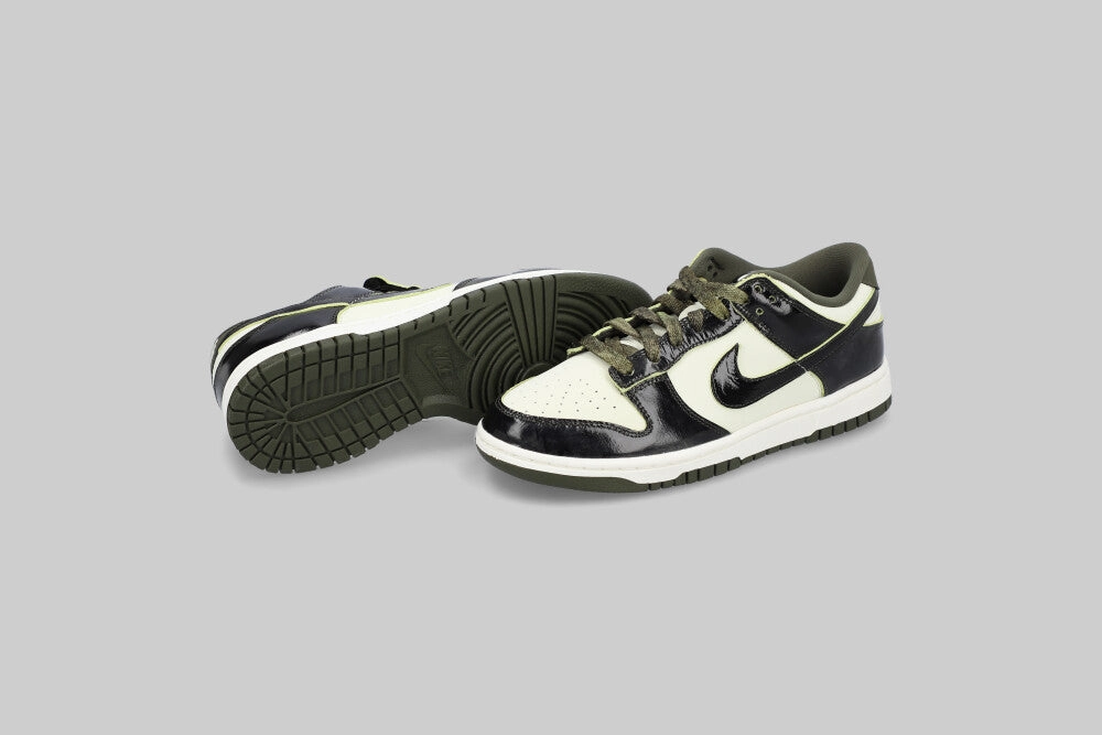 Women's Nike Dunk Low SE Panda 'Lemon Twist' Outdoor Footwear