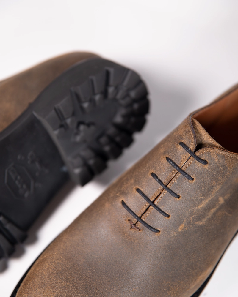 Lake Step Mole Waxed Suede Wholecut Oxford Shoe