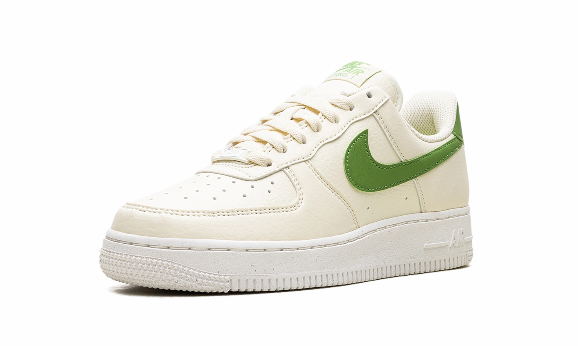 Weight Balance NIKE AIR FORCE 1 '07 LO WMNS "COCONUT MILK"