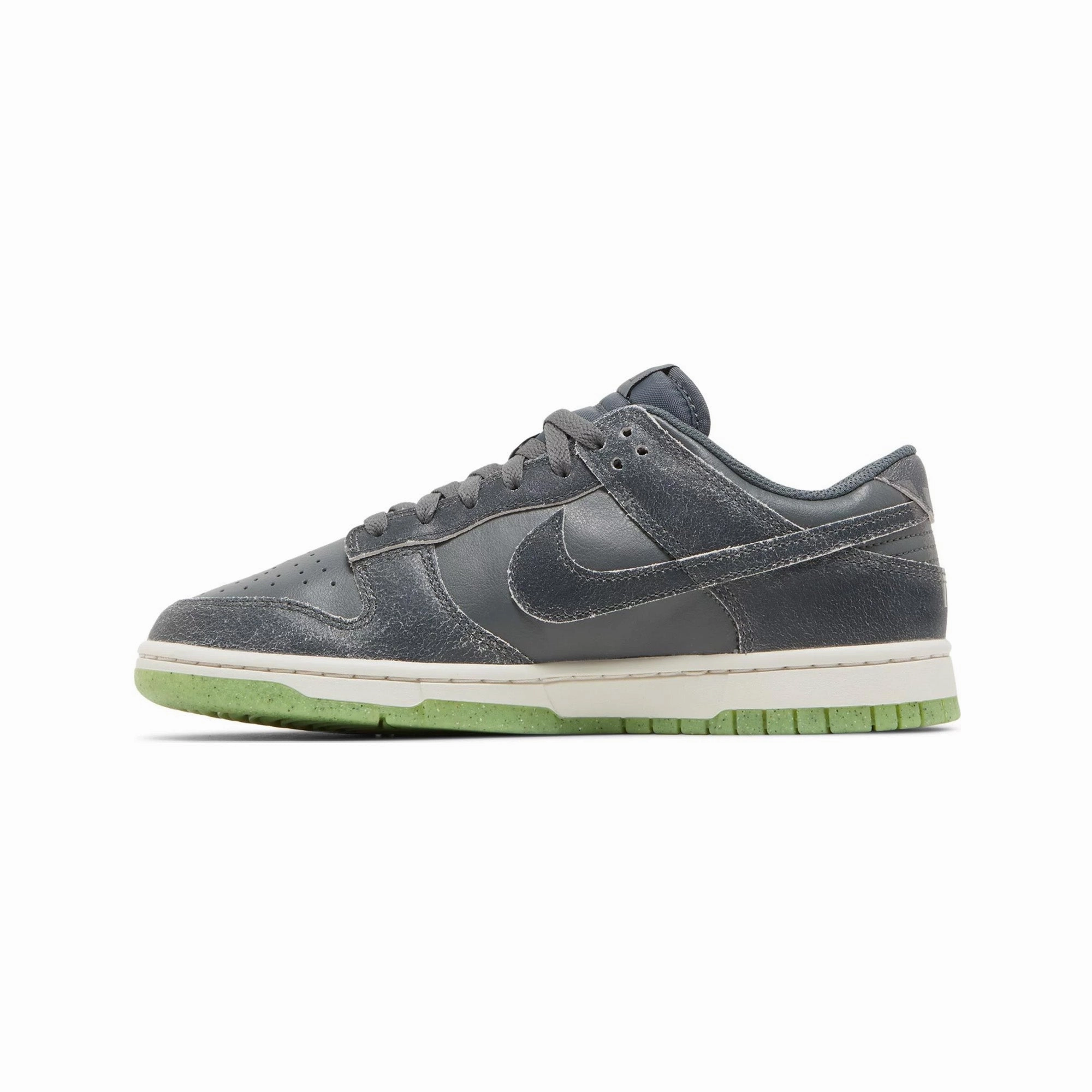 Stage Day Club Meet Nike Dunk Low Retro PRM 'Halloween' (2022)