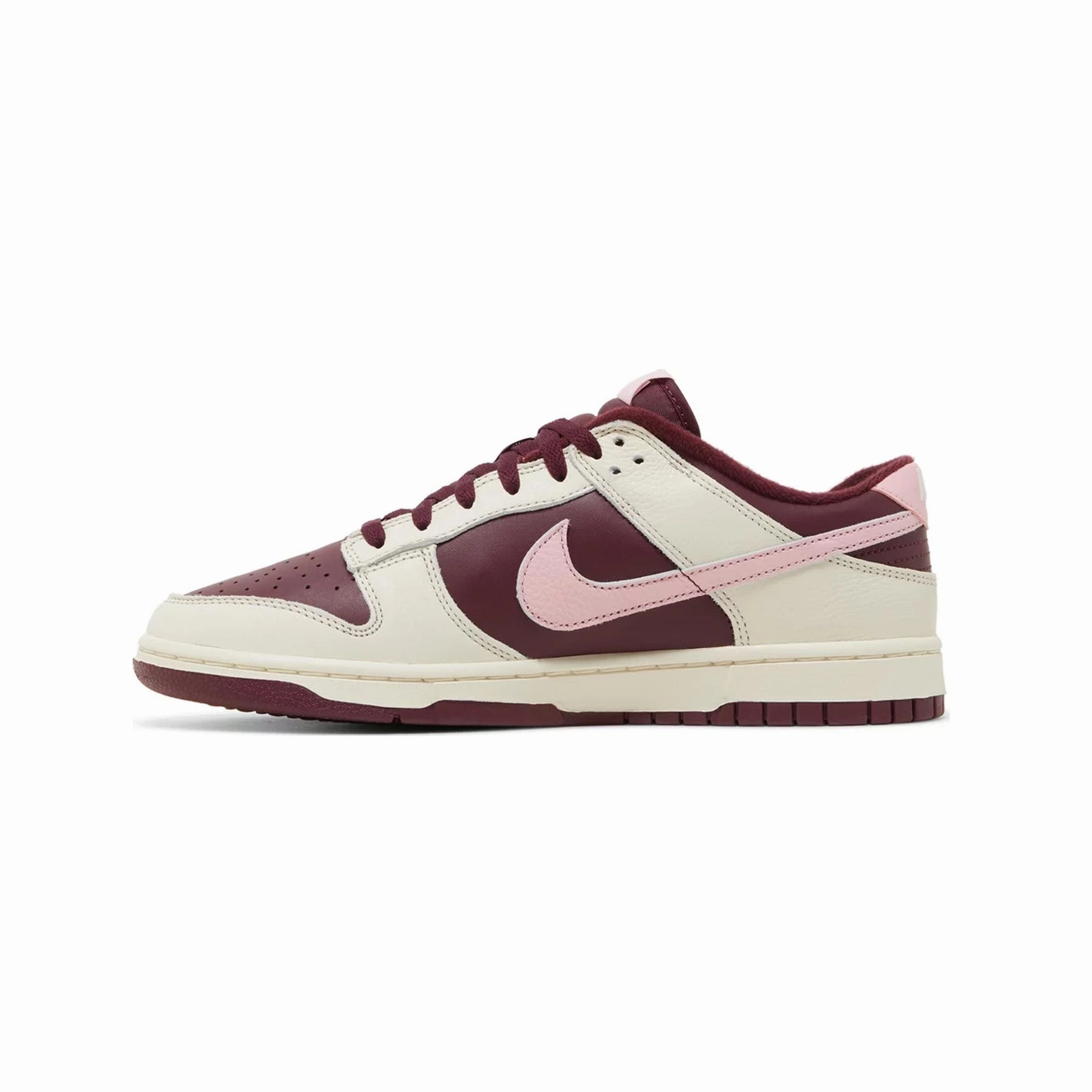 Nike Dunk Low Retro PRM 'Valentine's Day' (2023) Flat Outsole