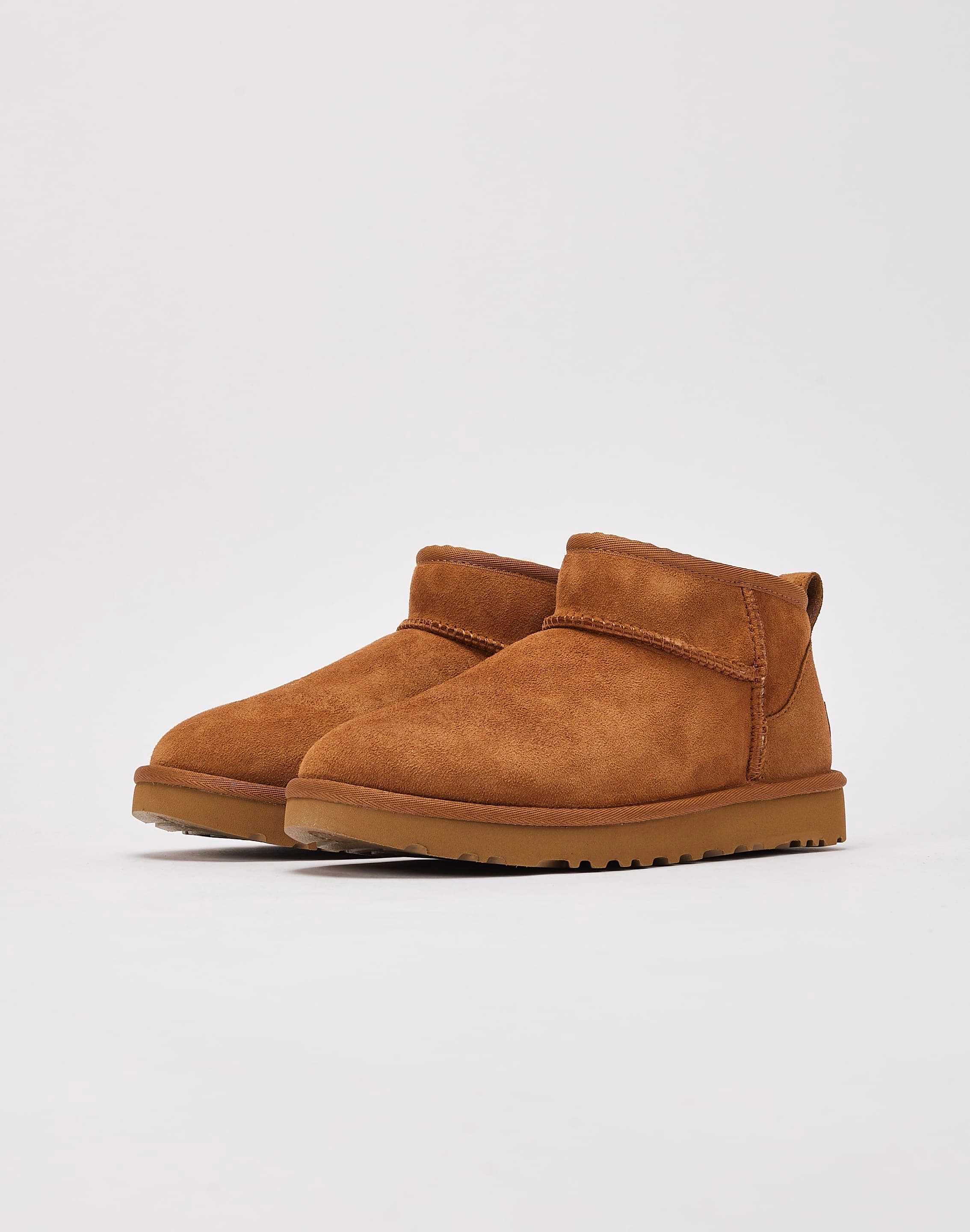 Comfortable Stride Elastic Collar UGG Classic Ultra Mini Boots