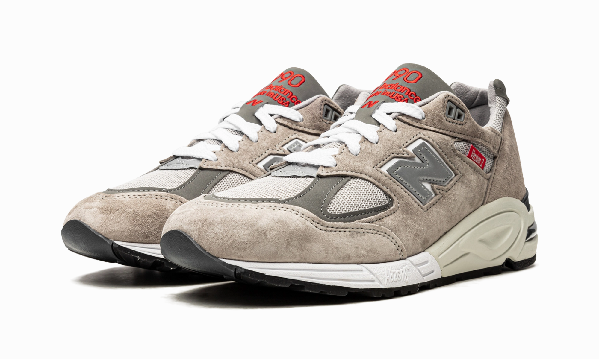 Wide Base Platform Made in US 990 v2 "Grey / Red"