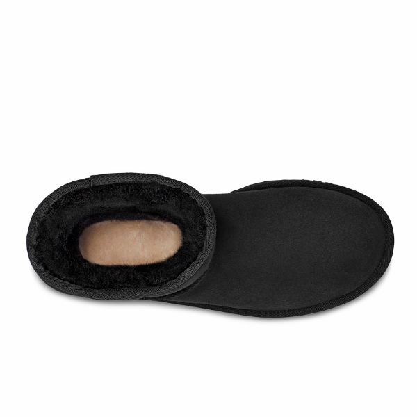 UGG Women's Classic Short II Boot Black Holiday Feel Shock   Absorbing Midsole