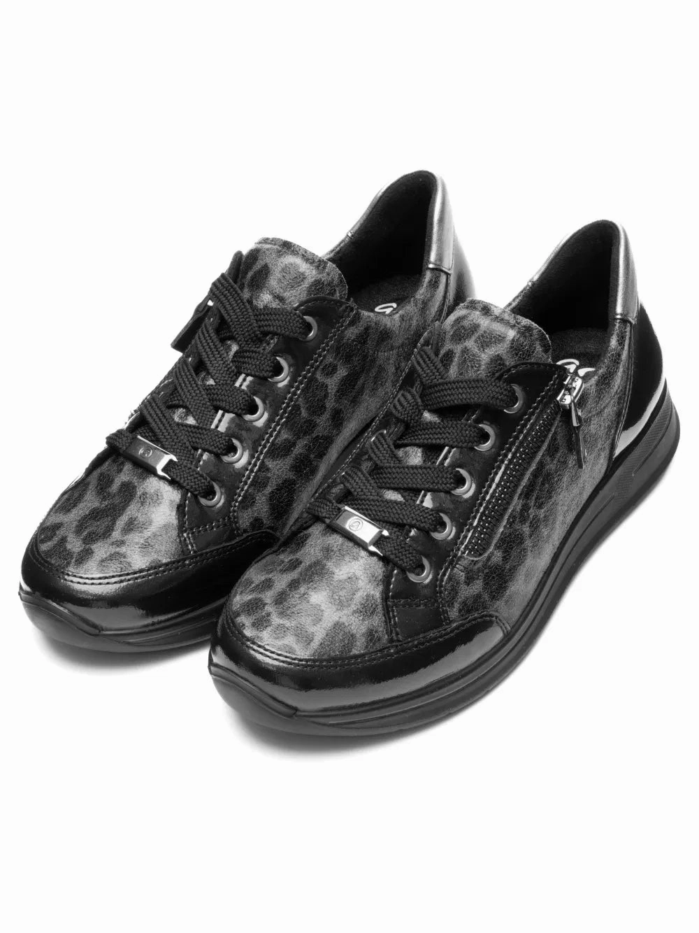 Oleanna Women's Zip Sneaker Stretch Woven Collar