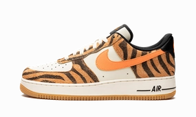Air Force 1 '07 PRM "Daktari Stripes" Fashion Walk
