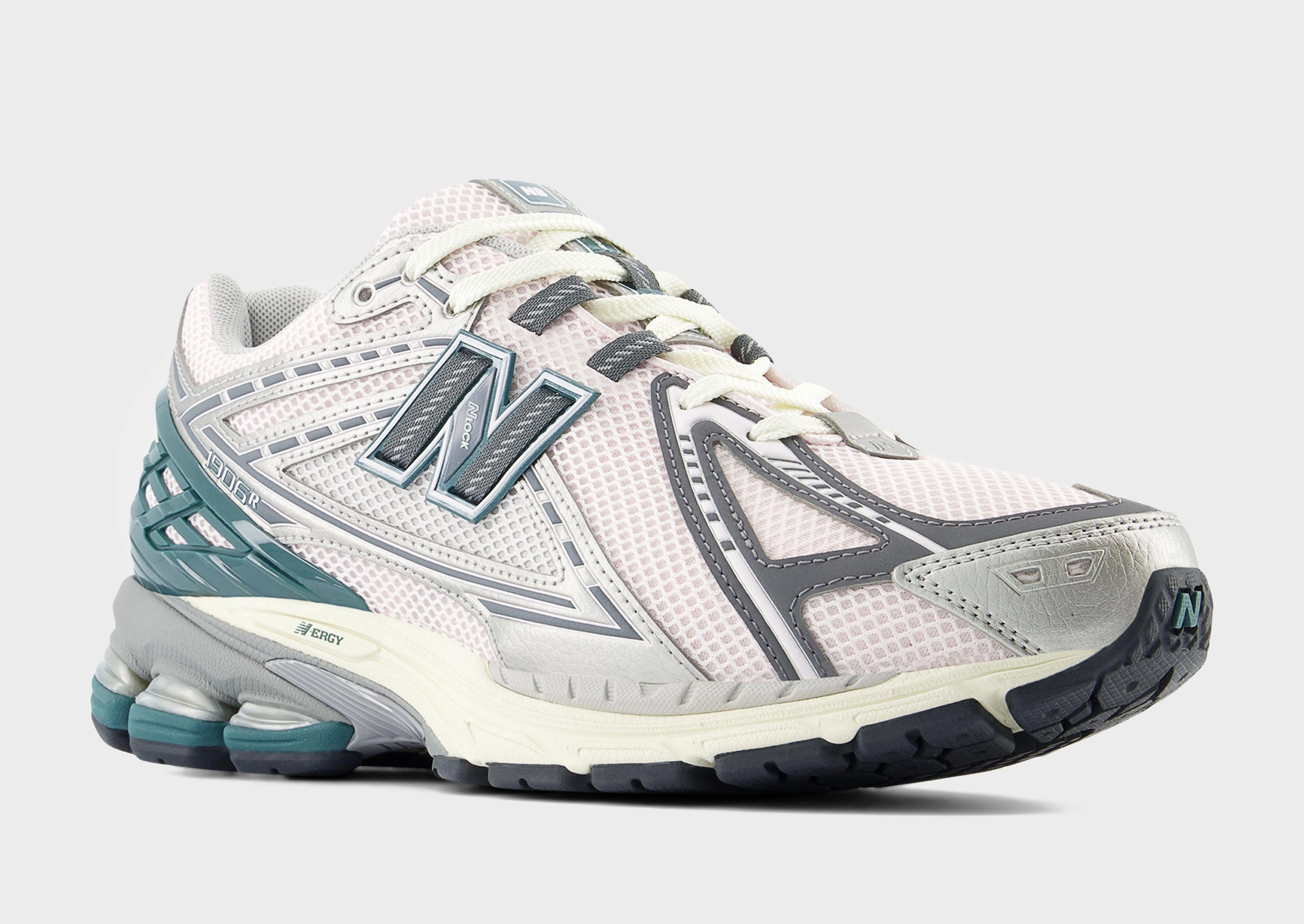 1906 Women's Tread Stability