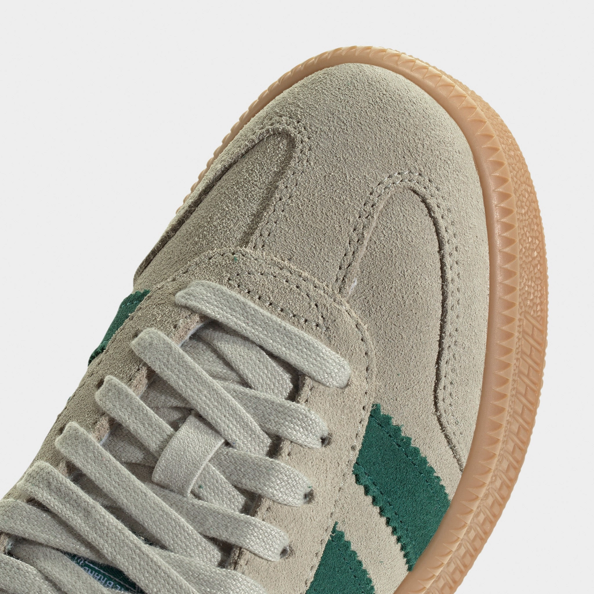 Step Fit Stable Footing adidas Juniors' Samba XLG Tan / Green