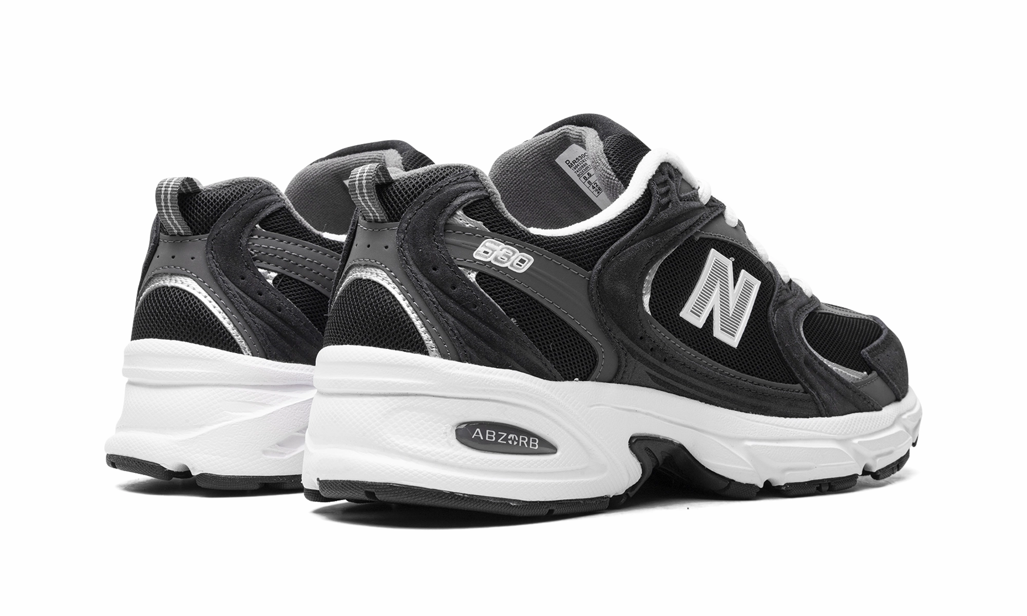 530 "CLASSIC BLACK / GREY" Vertical Groove Tech Youth - runner