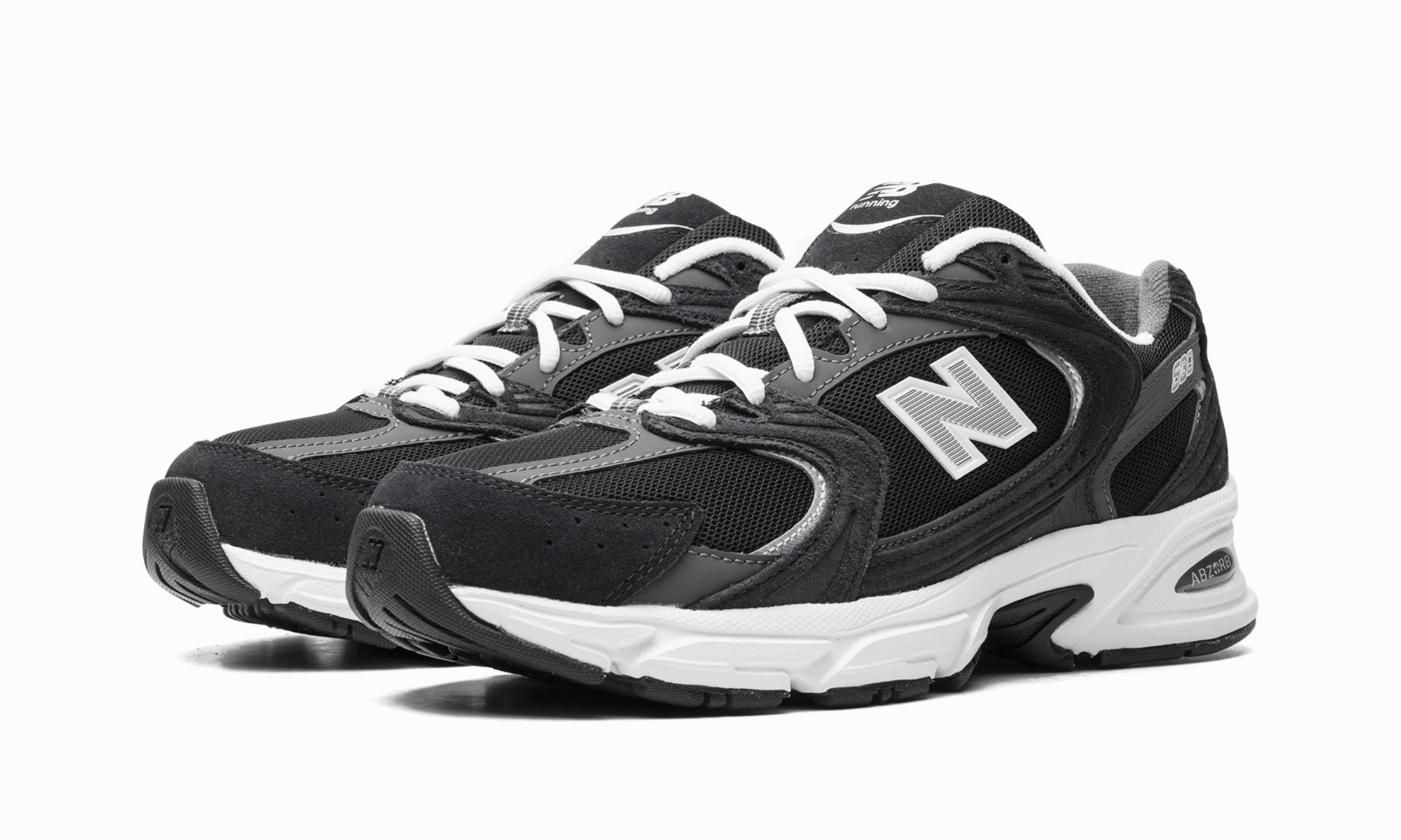 530 "CLASSIC BLACK / GREY" Latest model easy - clean shoes