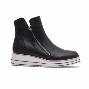 Nirvana - Black Adjustable Fastening