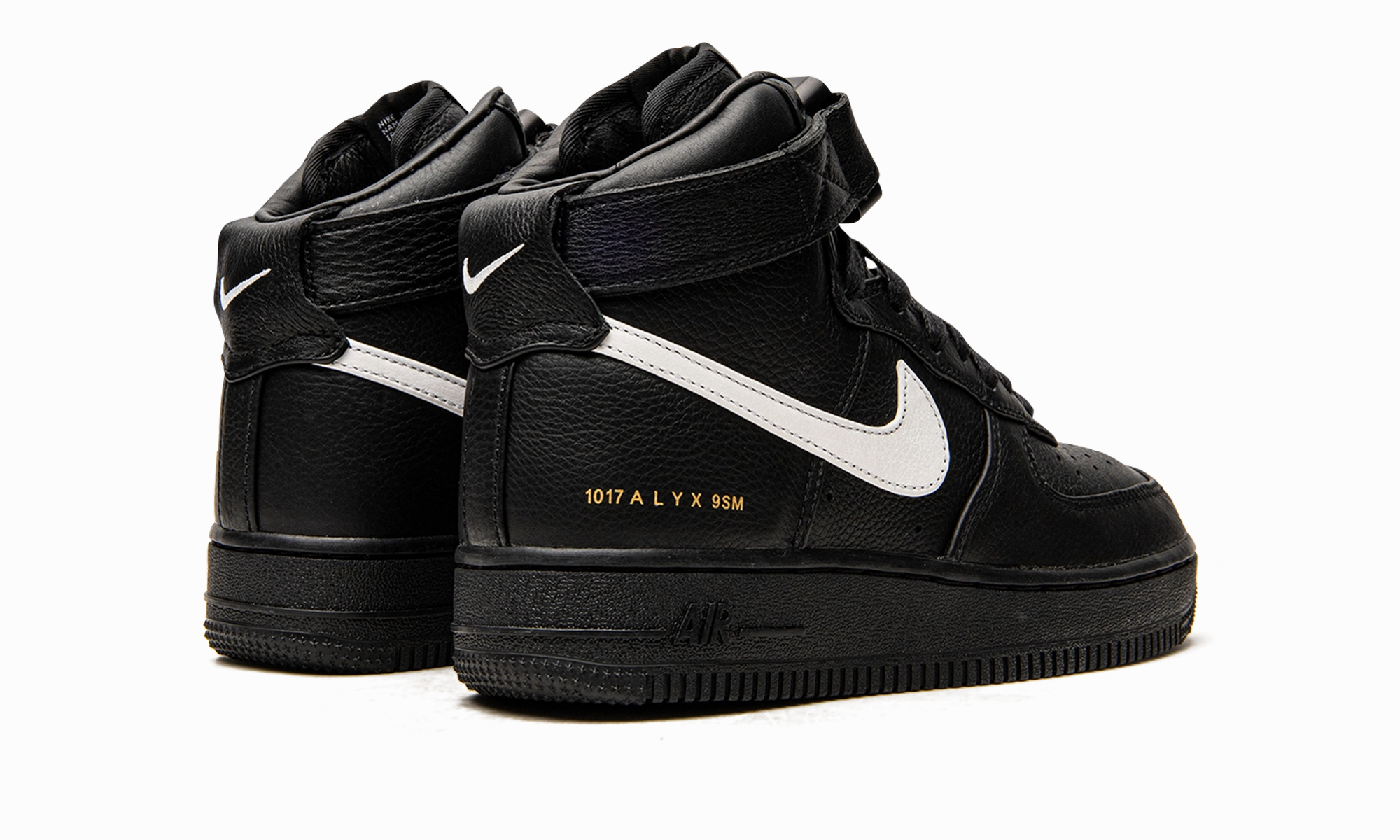 Air Force 1 Hi / ALYX "Black & White" City Walking