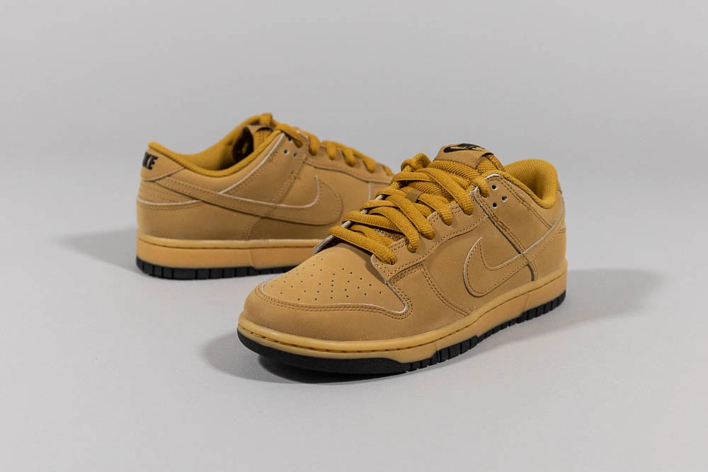 Nike Dunk Low 'Wheat' Wide Step ShockAbsorbingSole