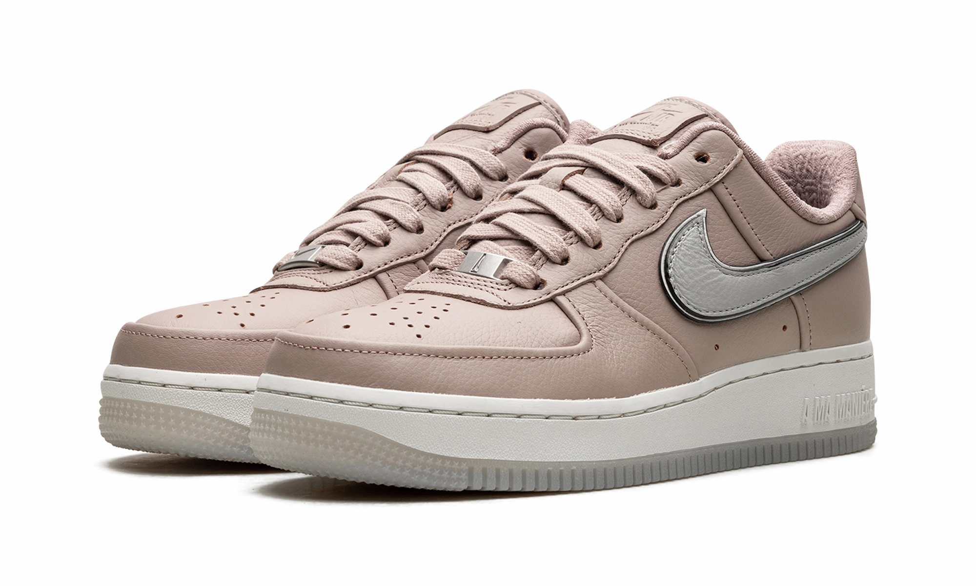 Air Force 1 Low Wmns "A Ma Mani??re - While You Were Sleeping" Cushion Touch Minimalist Look