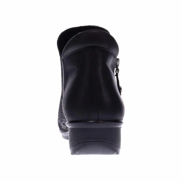 Young Professional Revere Women's Damascus Bootie Wide Black