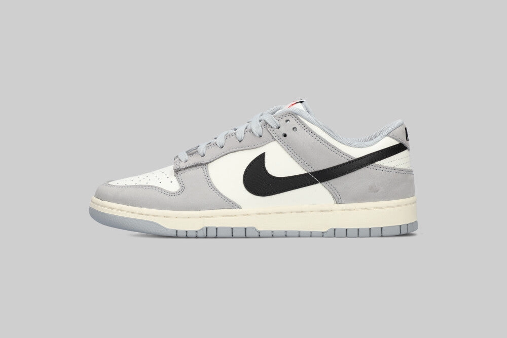 Nike Dunk Low 'Sail and Wolf Grey' mesh ventilation