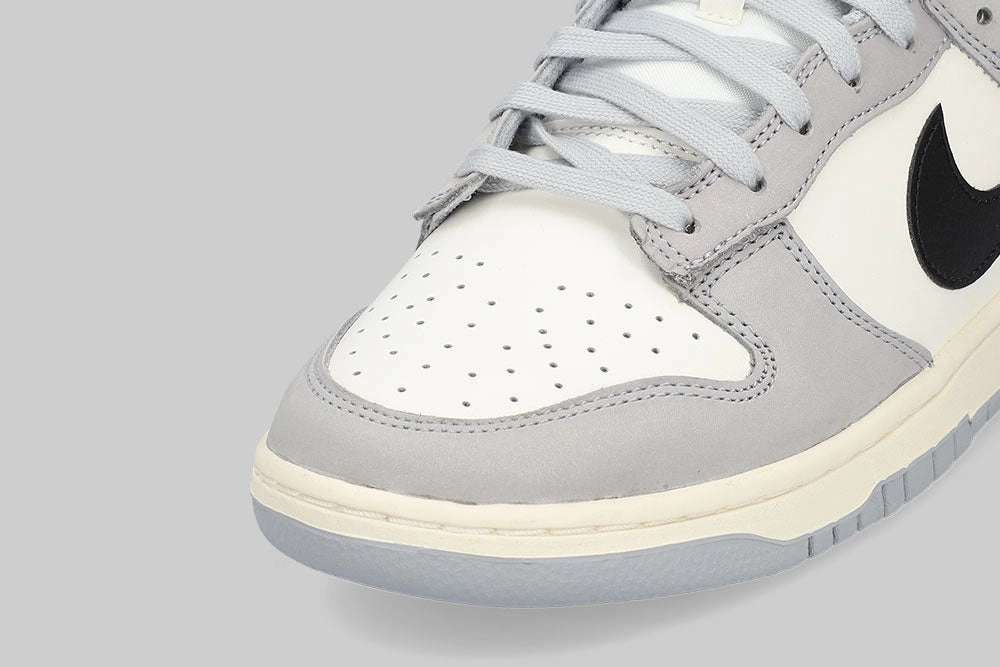 Japan Line Lace   Up Design Nike Dunk Low 'Sail and Wolf Grey'