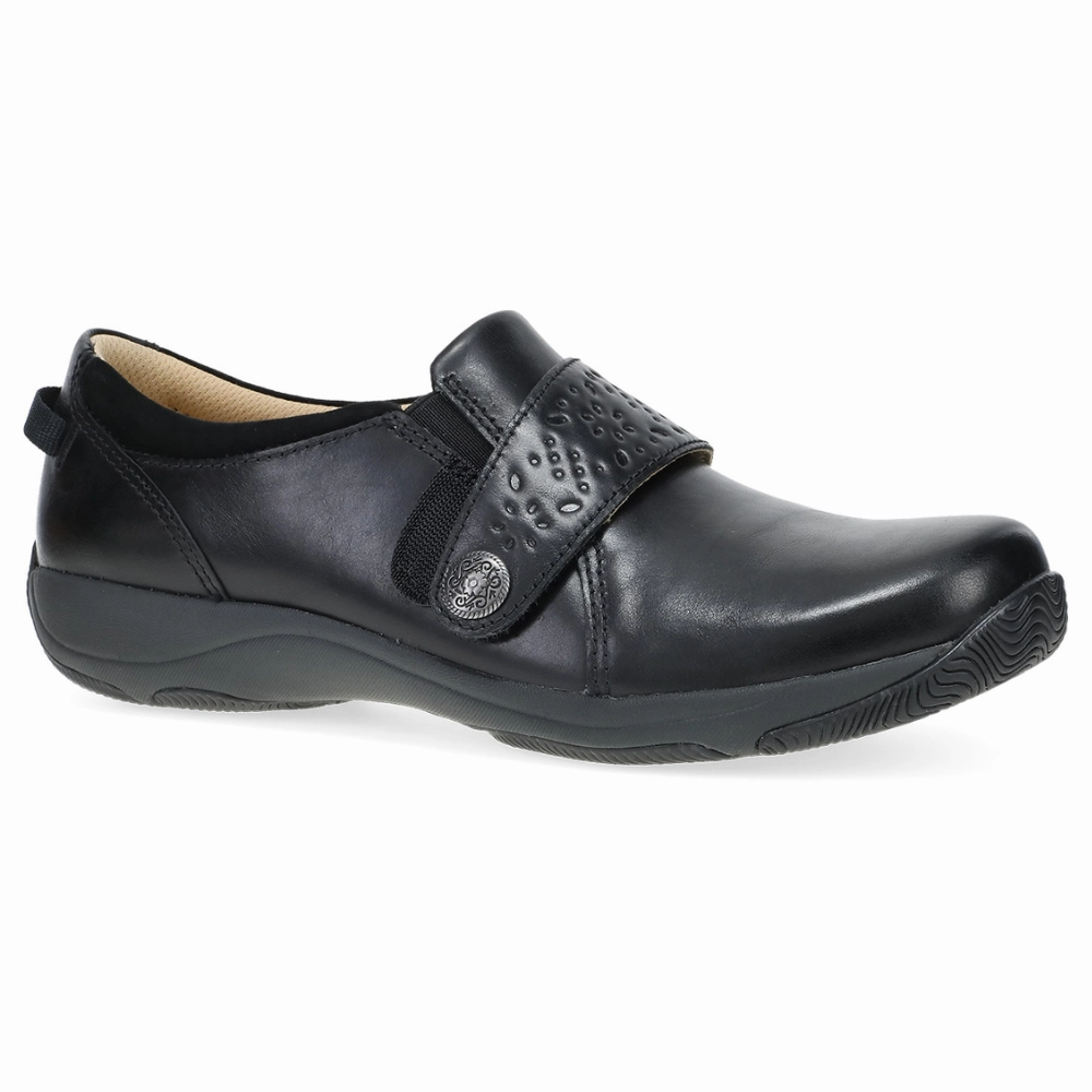 Sallie Black Waxy Burnished Stone Hike Soft Movement