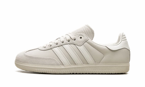Neutral Colors night stroll Samba "Pharrell Williams - Cloud White"