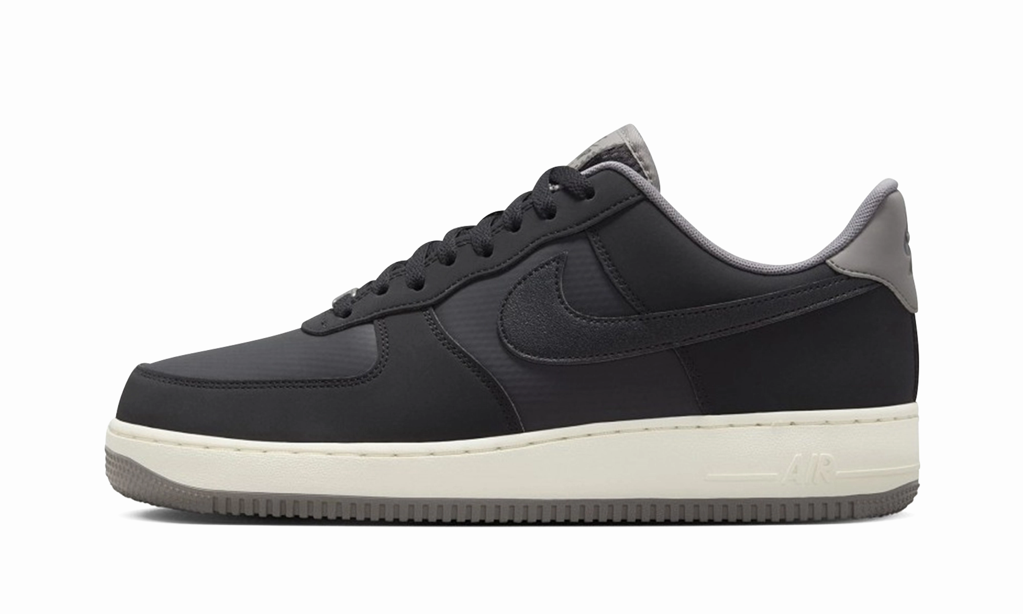 Rain Day Transit Wear Air Force 1 Low '07 LV8 "Black Flat Pewter"
