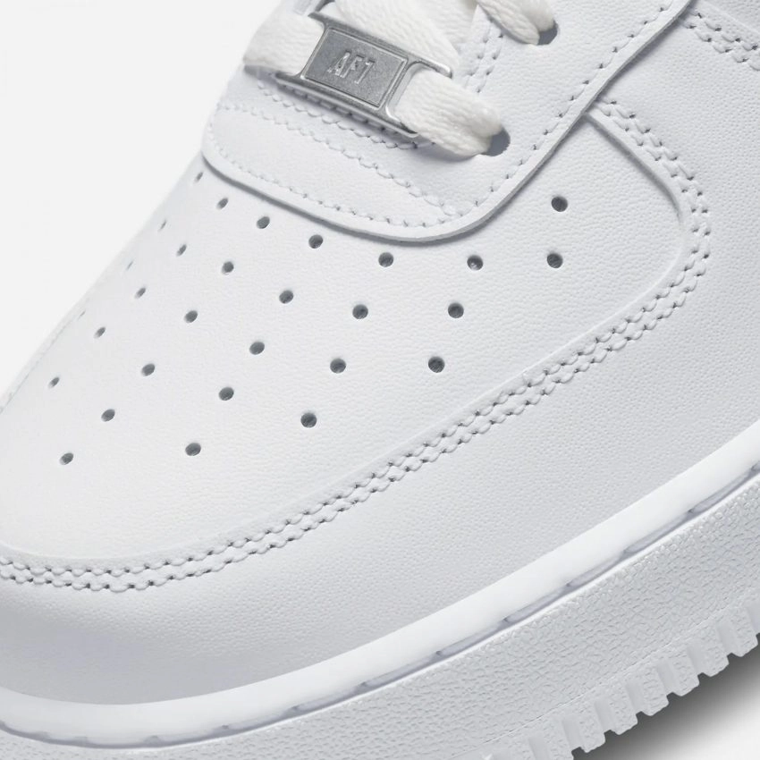 Total Support Nike Air Force 1 Triple White AF1