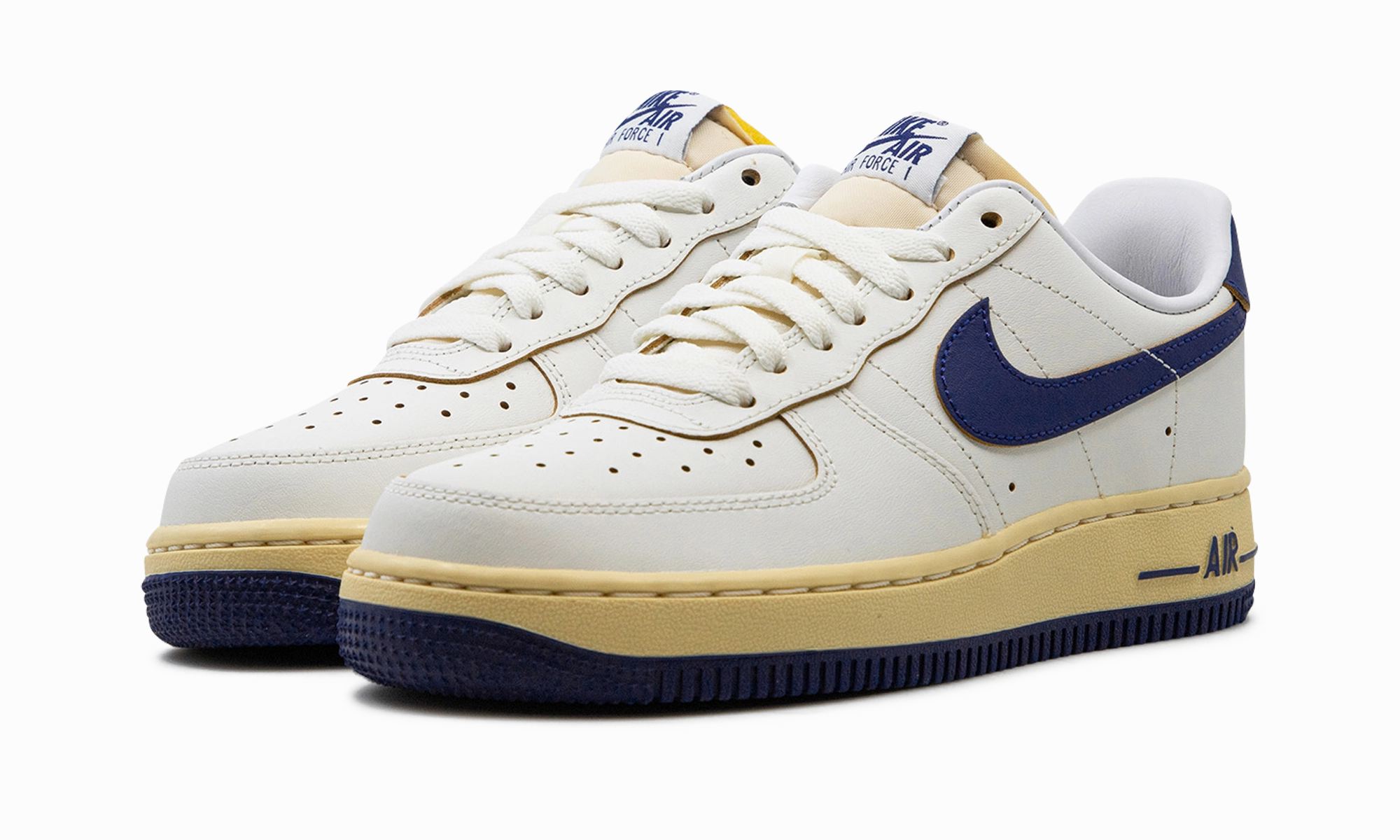 Fashion Walk AIR FORCE 1 '07 WMNS "Inside Out"