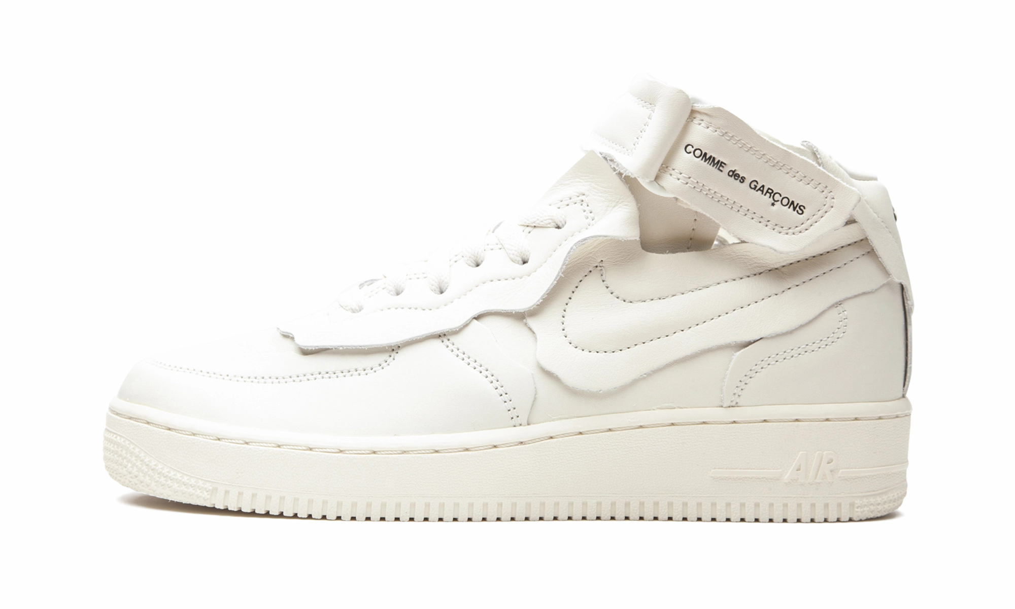 Stylish Comfort Air Force 1 Mid "Comme des Garcons White"