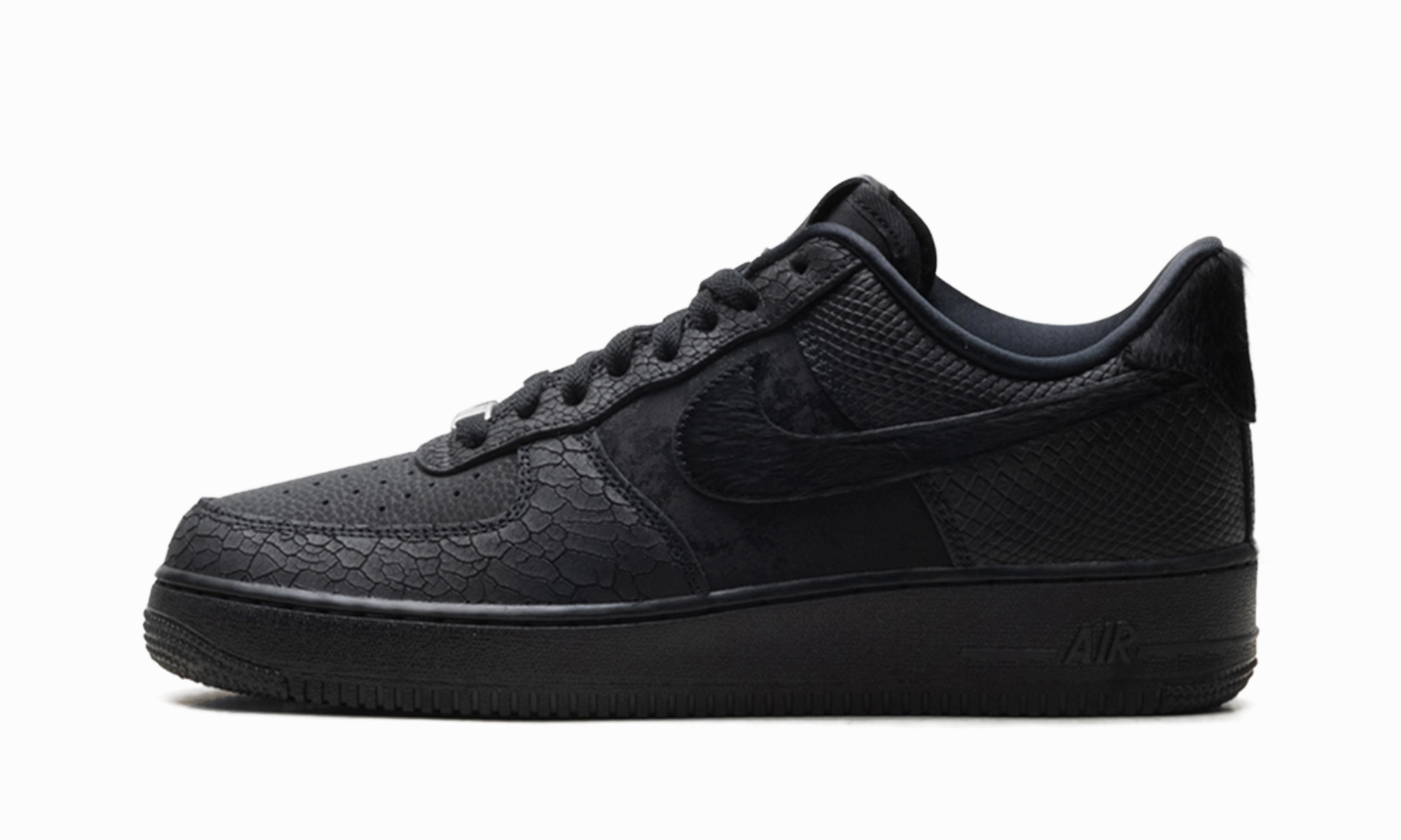 Indoor Walk Run Club Air Force 1 '07 LX "3X Celebration Triple Black"