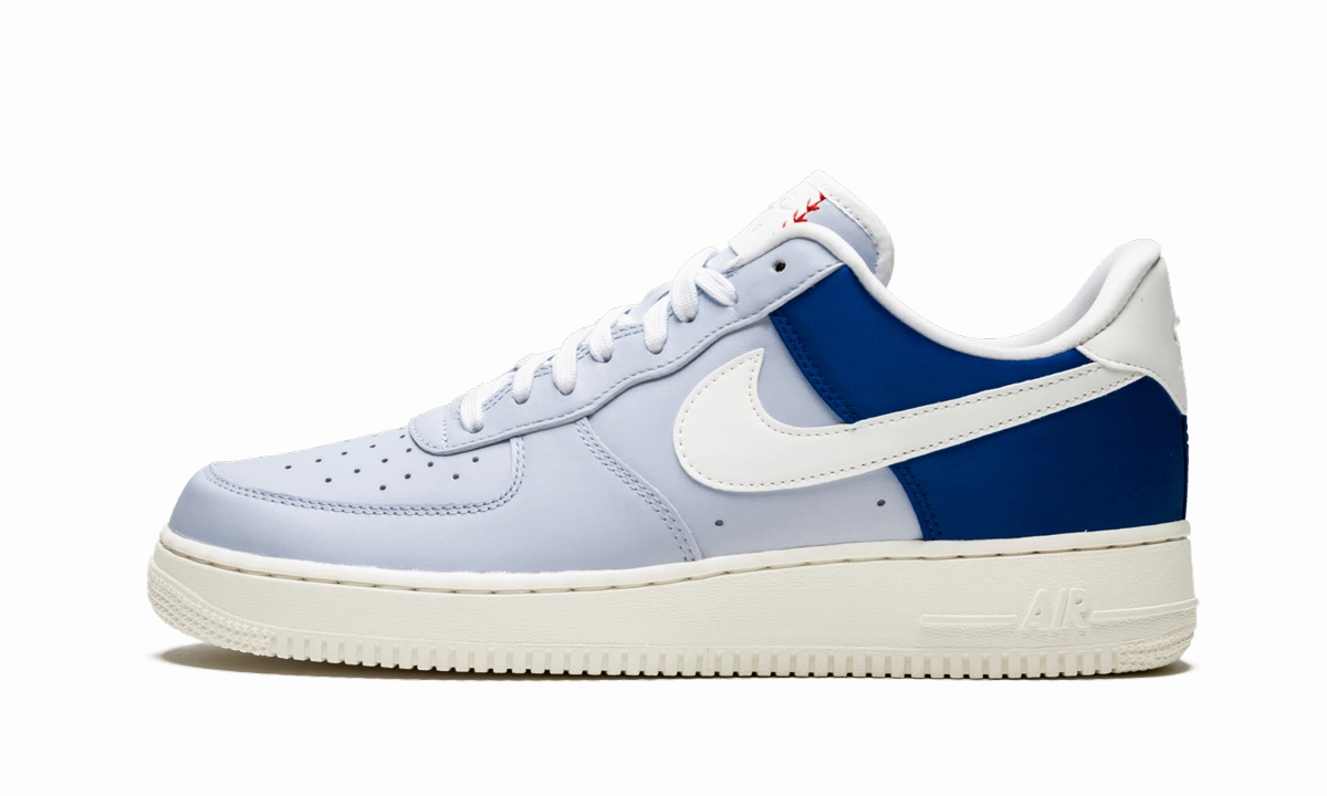 Pull Tab CasualStyle Air Force 1 '07 QS "City Pride Toronto"