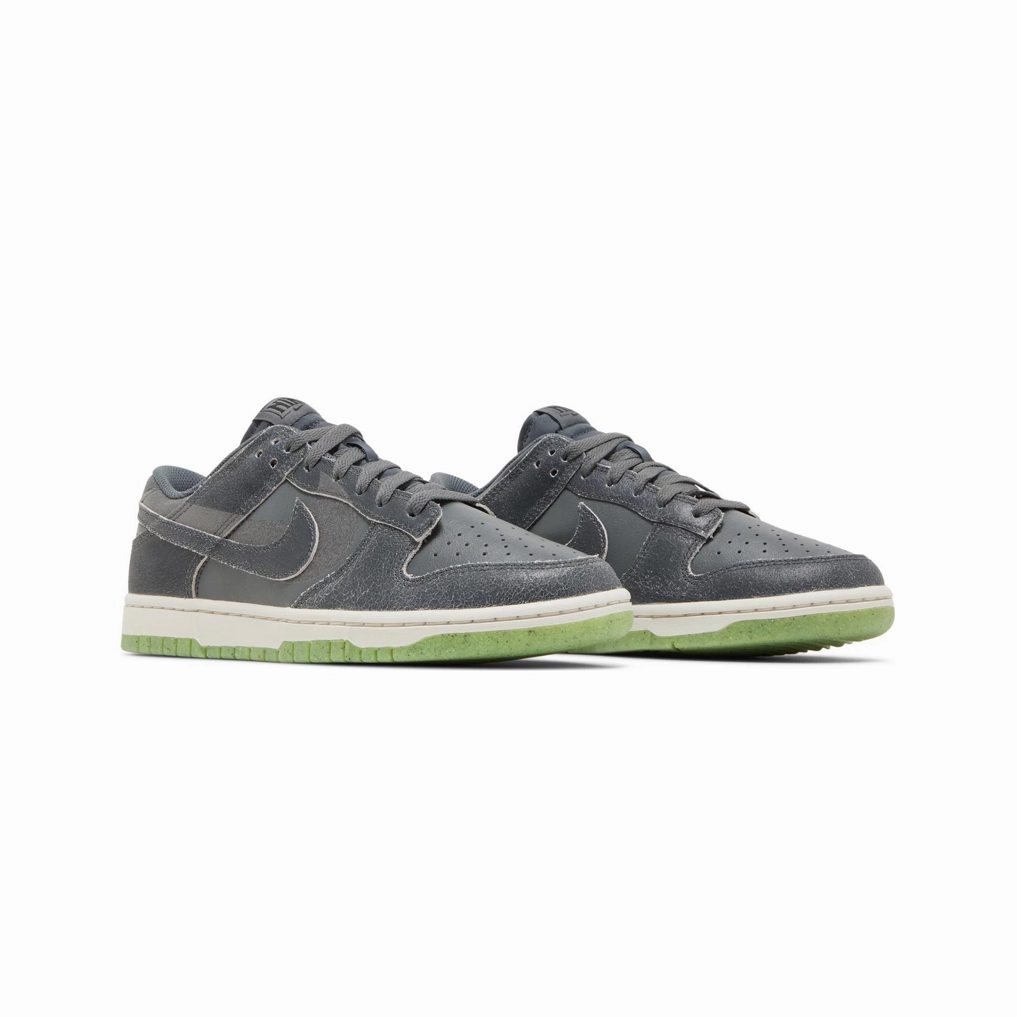 Daily Explorer Dunk Low 'Ghost Green' GS (2022)