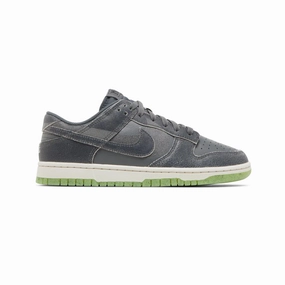 Dunk Low 'Ghost Green' GS (2022) Timeless Comfort
