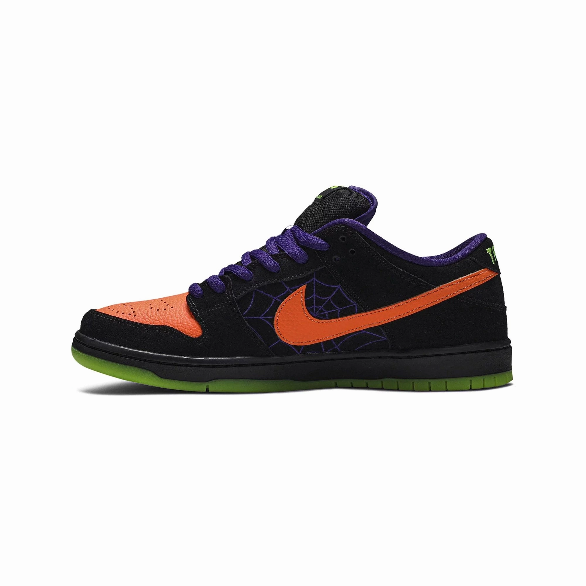 Nike SB Dunk Low 'Night of Mischief Halloween' (2019) Chic Form Minimal Detail