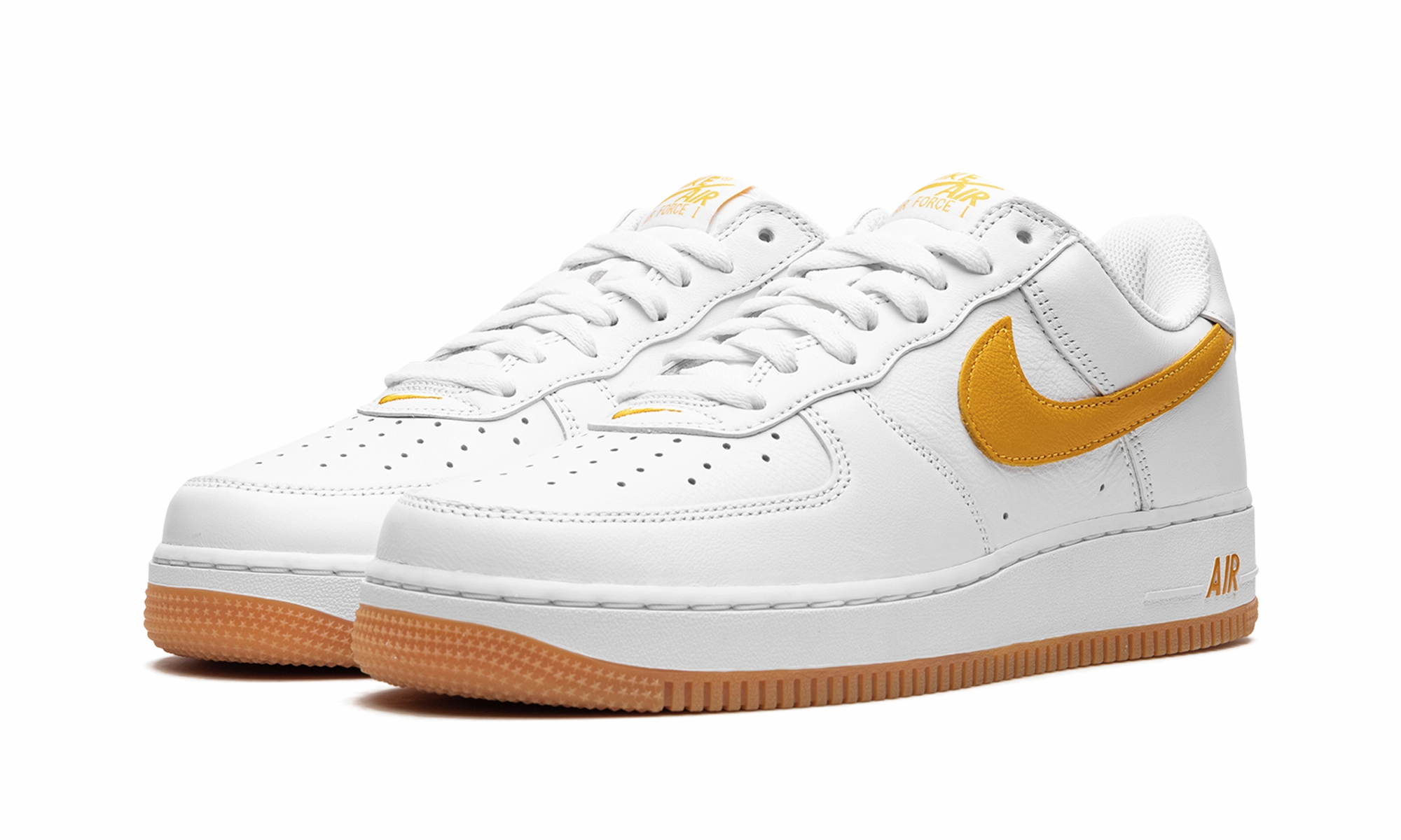 Air Force 1 Low "Waterproof - University Gold" Season Flex
