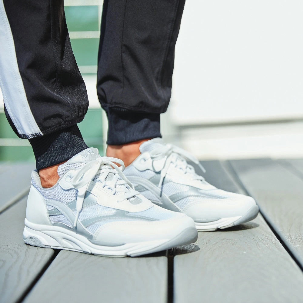 Tour Mesh - Silver All-Weather Performance