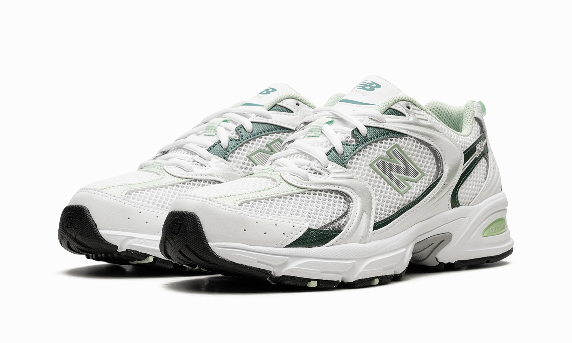 530 "White / New Spruce / Clay Ash" half - size running in a cantilever bridge area shoes