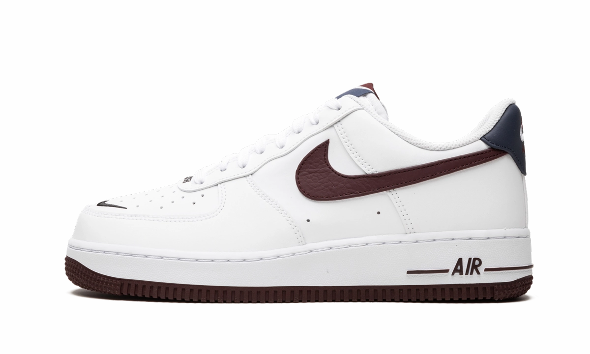 Air Force 1 07 LV8 4 "Swoosh Pack" Smooth Texture Wide toe box
