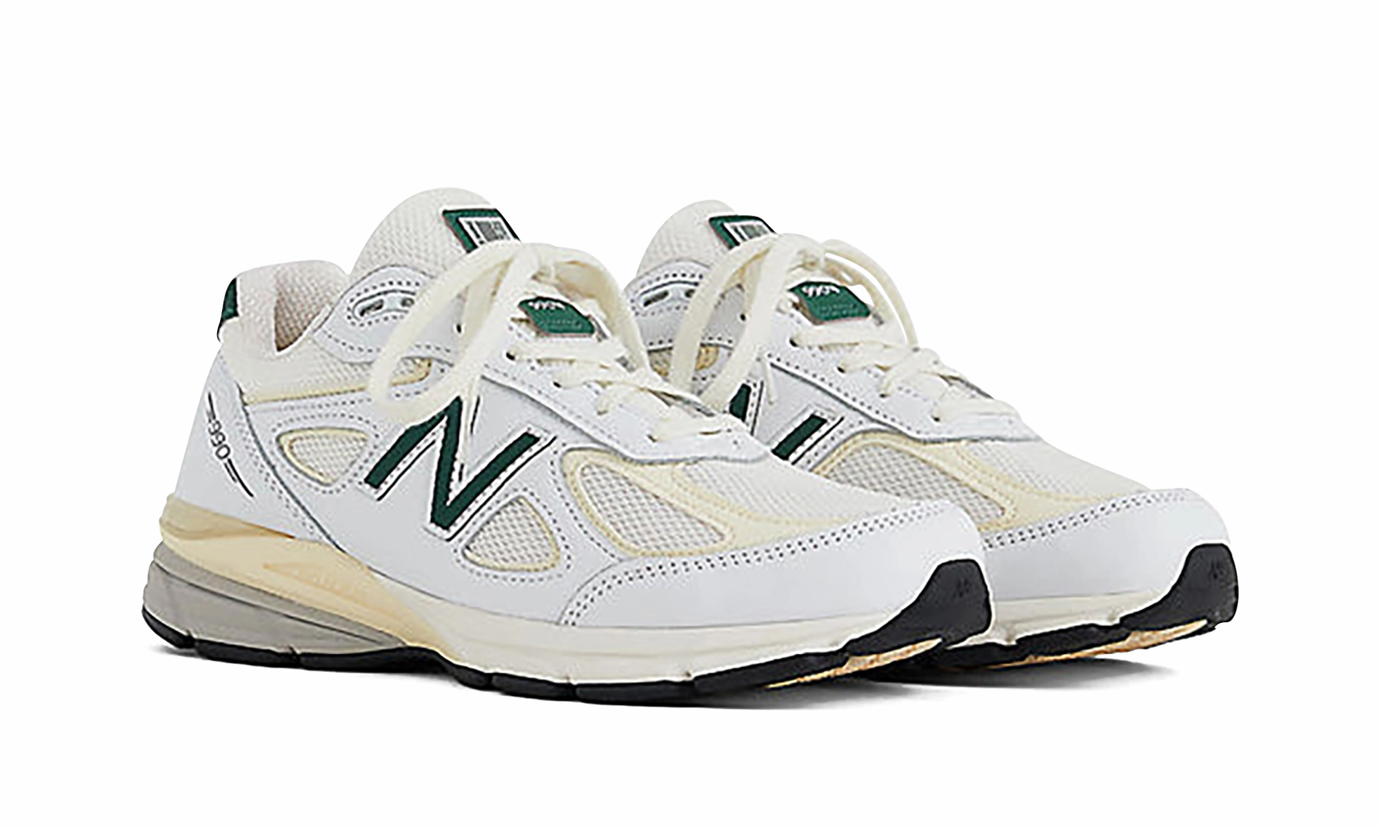 990V4 "Made in the USA - White / Green" Community Support running on a sand track shoes