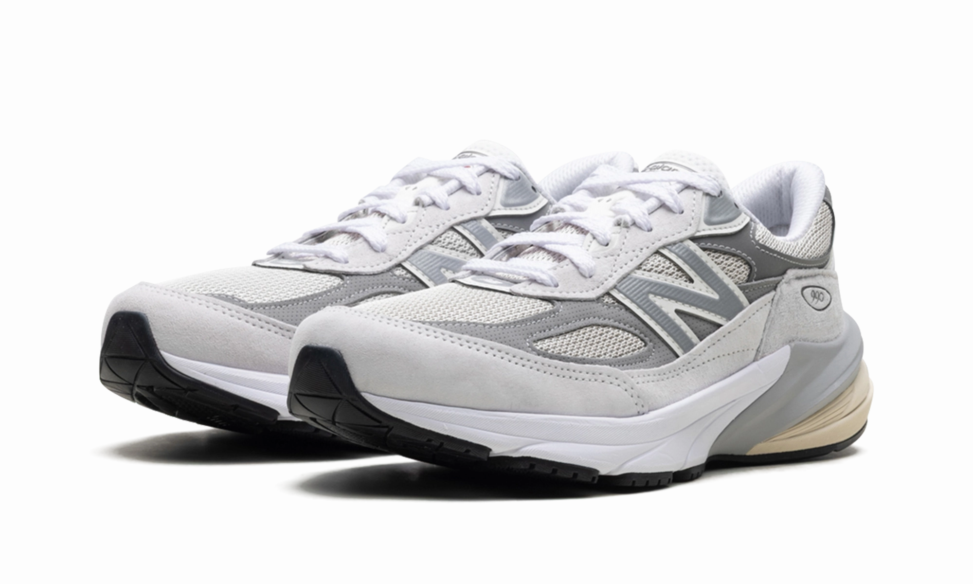 990v6 "Made in USA - Reflection Marblehead" Strength - improving