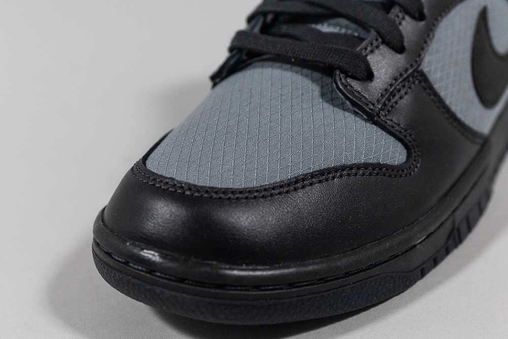 Nike Dunk Low 'Off Noir' Running Comfort