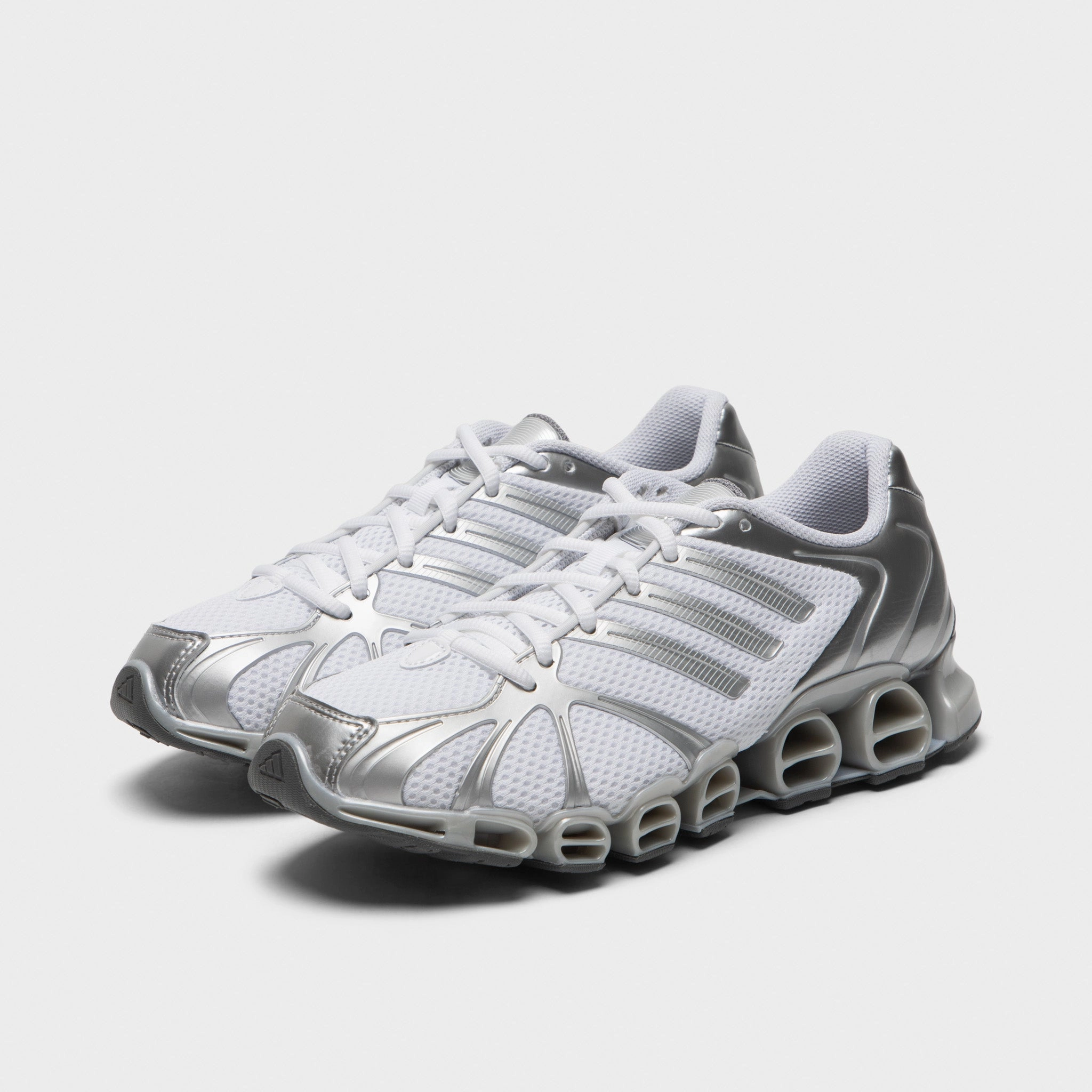 Breathable Collar Padding All Day Support adidas Women's Mega Ghostride White / Silver Metallic