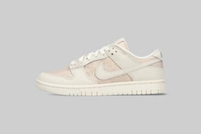 Women's Nike Dunk Low 'Soft Pearl Punch Step Zip Closure